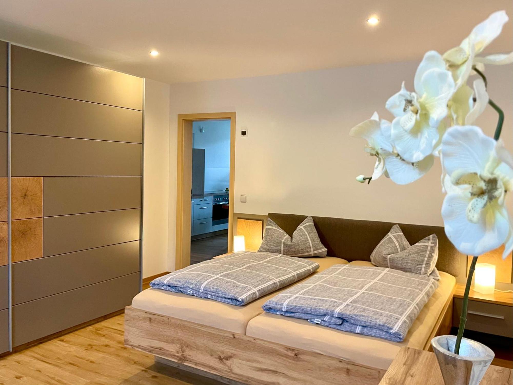 Stadtoase Geraeumige Gaestewohnungen Mit Balkon, Komfort, Modernitaet Und Ruhe, Fuer Monteure Geeignet, Free Wifi Frankenberg/Sa. Kültér fotó