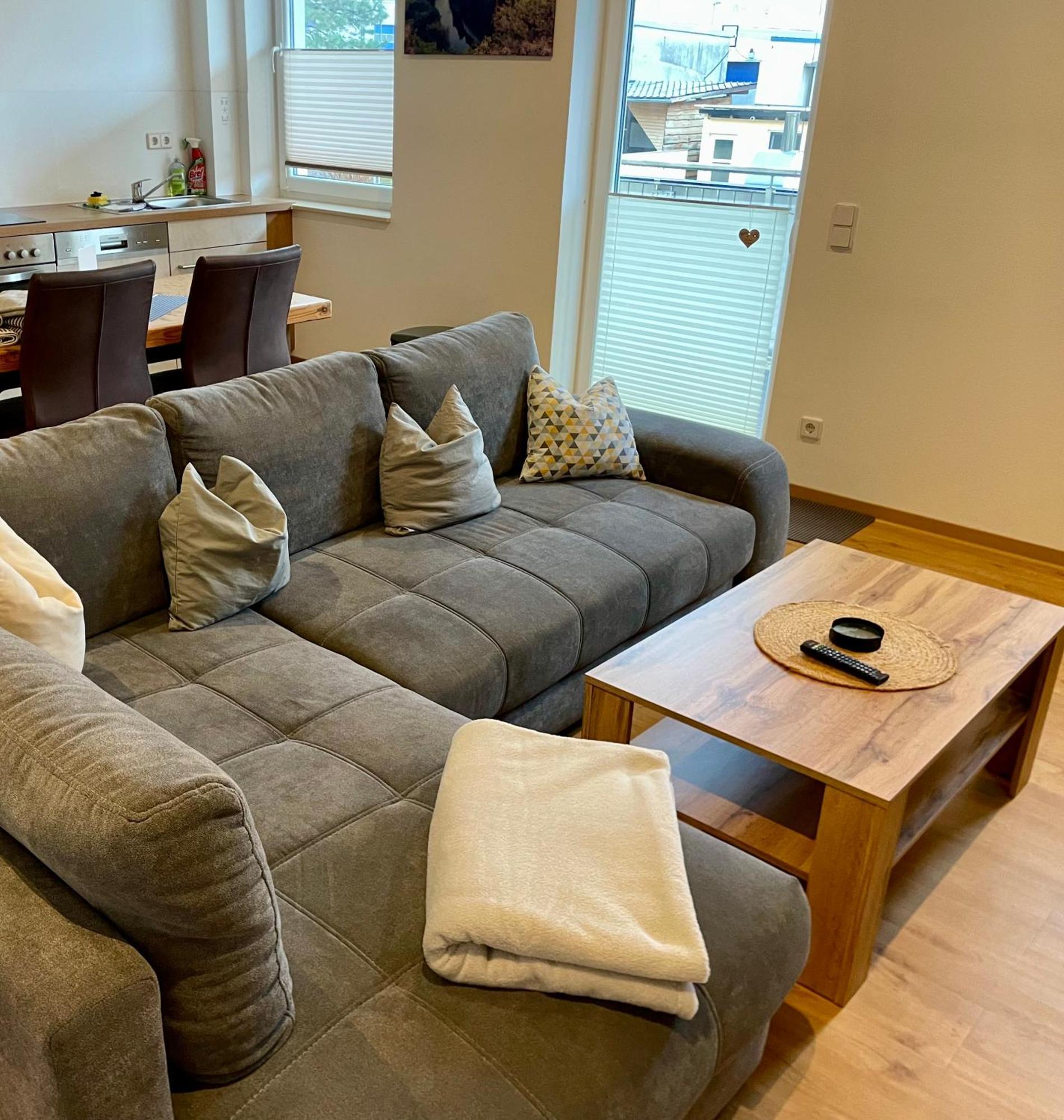 Stadtoase Geraeumige Gaestewohnungen Mit Balkon, Komfort, Modernitaet Und Ruhe, Fuer Monteure Geeignet, Free Wifi Frankenberg/Sa. Kültér fotó
