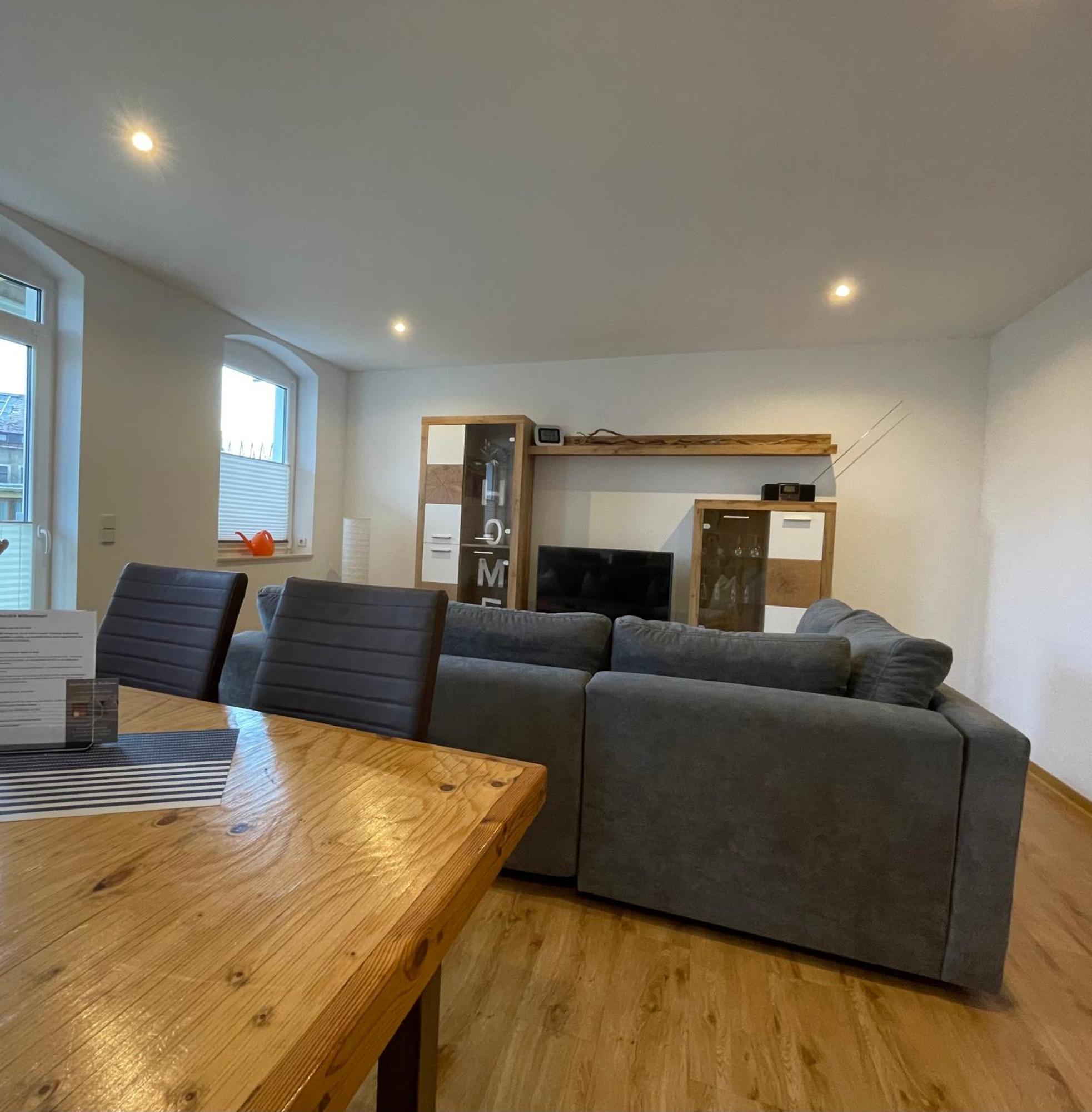 Stadtoase Geraeumige Gaestewohnungen Mit Balkon, Komfort, Modernitaet Und Ruhe, Fuer Monteure Geeignet, Free Wifi Frankenberg/Sa. Kültér fotó