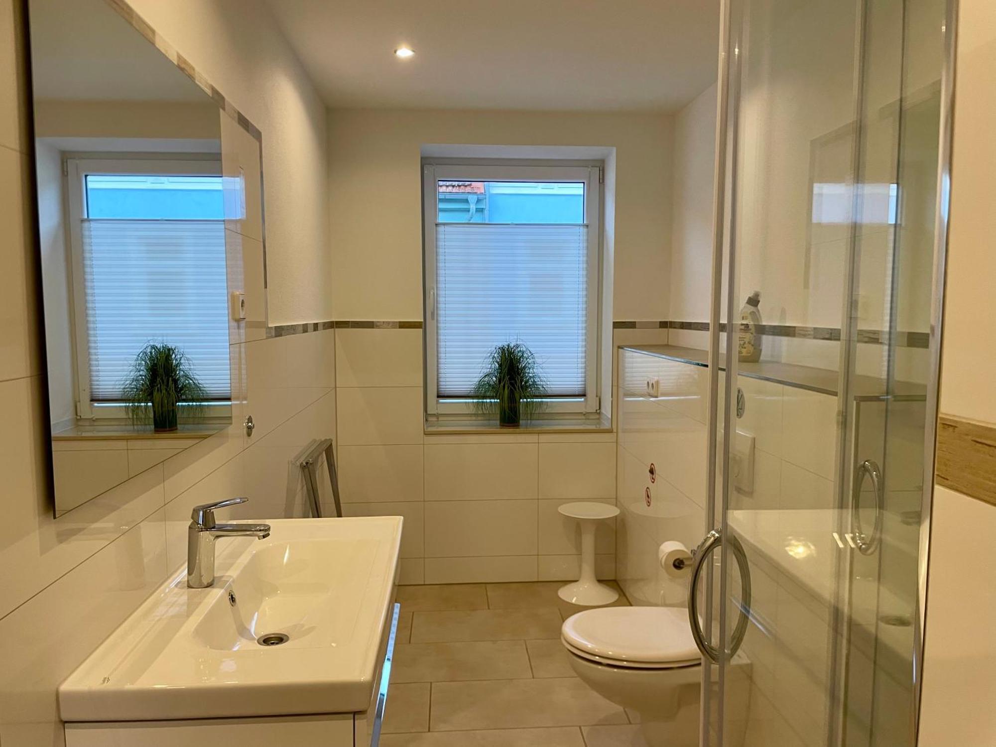 Stadtoase Geraeumige Gaestewohnungen Mit Balkon, Komfort, Modernitaet Und Ruhe, Fuer Monteure Geeignet, Free Wifi Frankenberg/Sa. Kültér fotó