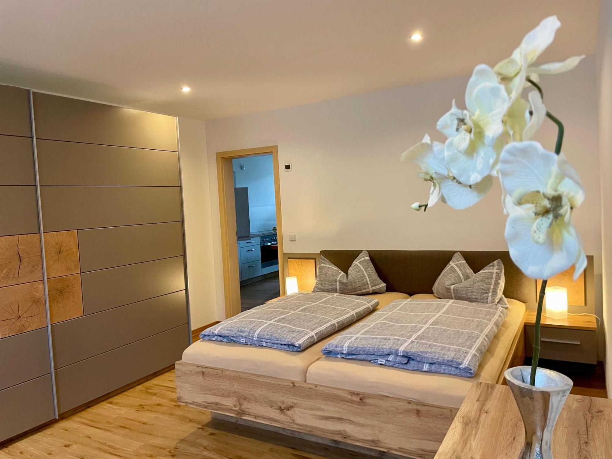 Stadtoase Geraeumige Gaestewohnungen Mit Balkon, Komfort, Modernitaet Und Ruhe, Fuer Monteure Geeignet, Free Wifi Frankenberg/Sa. Kültér fotó